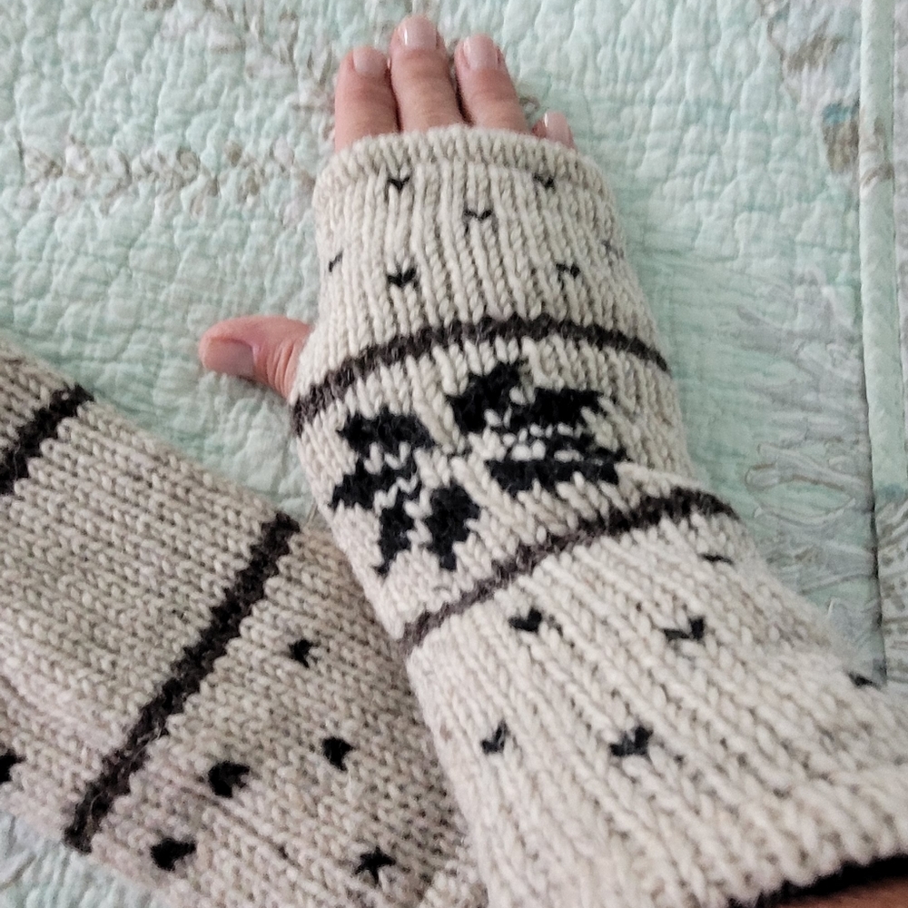 New fleece lined fingerless winter gloves